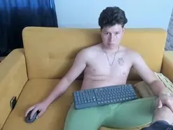 Amateur Live Sex Cam of Martin_Lows