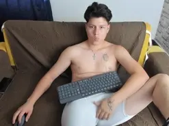 Amateur Sex Cam of Martin_Lows