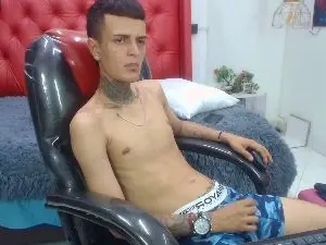 Cam4 Sex Chat of benjamin_anthon