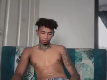 Cam4 Sex Cam of blackk_latino