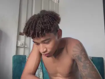 Cam4 Live Porn of blackk_latino