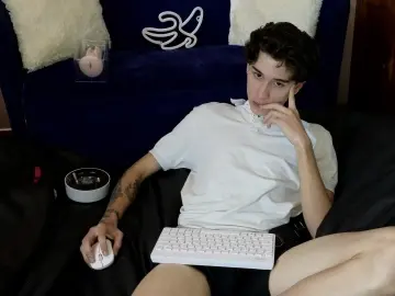 Cam4 Sex Chat of Derekswan