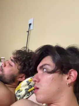 Cam4 Live Porn of novinhos37