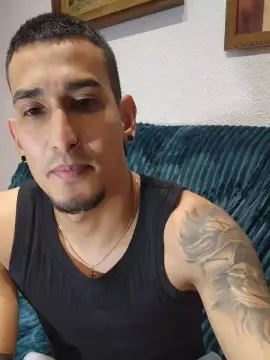 Cam4 Adult Webcam of Andrewxxx9