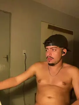 Cam4 Live Sex of poneypb