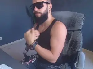 Cam4 Free Live Porn of OscarWills