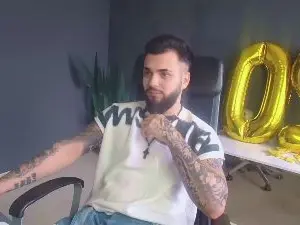 Cam4 Live Porn of OscarWills