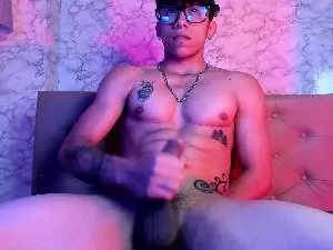 Cam4 Adult Webcam of Akaza_