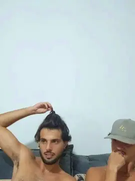 Cam4 Nude Webcam of Levi_Henrique