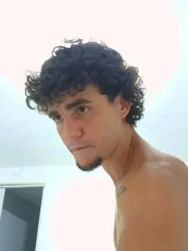 Cam4 Nude Webcam of Levi_Henrique