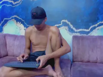 Cam4 Nude Webcam of Boys_Pranks