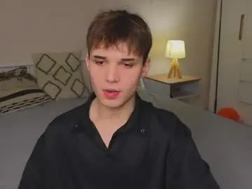 Chaturbate Free Live Porn of simonboy592