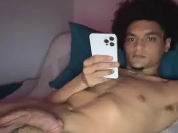 Chaturbate Live Sex of lightskinwithgirth