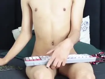 Chaturbate Free Porn Cam of marcoalexlatino
