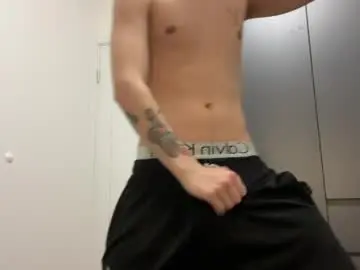 Chaturbate Adult Video Chat of kevin_martin8