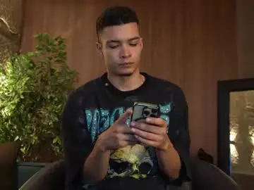 Chaturbate Live Sex Cam of marcoyethan