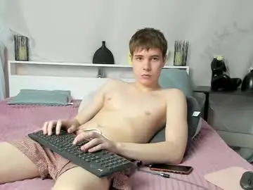 Chaturbate Live Sex Cam of andyjey_