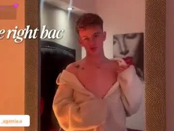 Chaturbate Live Sex Cam of liamwild20