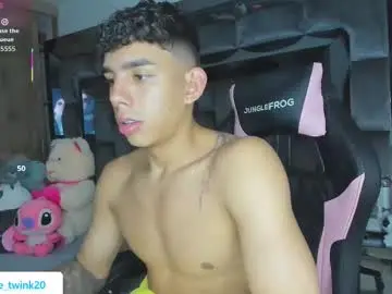 Chaturbate Live Sex of andrew_twink18