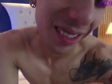 Chaturbate Live Sex Cam of aiden_rivers_