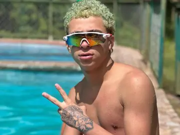 Imlive Live Sex Cam of HollmanFronsh920