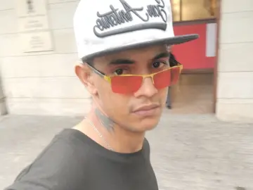 Livejasmin Free Porn Cam of TonyHops