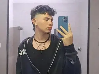 Streamate Sex Chat of daveel_blazh