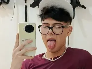 Streamate Adult Webcams of AxelColins