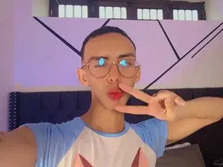Streamate Live Sex Cam of EthanCoxx19