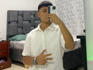 Streamate Sex Chat of SantiagoCool