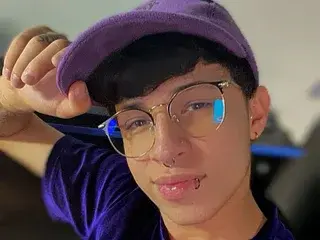 Streamate Nude Webcam of Axel_evansss