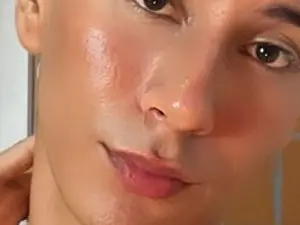 Streamate Watch Live Sex Cams of liiamrouse