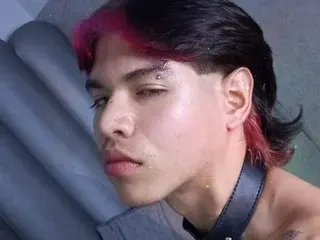 Streamate Live Sex of Bennet_Gray