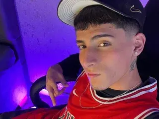 Streamate Adult Webcams of MateoMitchell