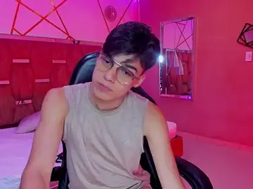 Stripchat Live Sex Cam of Gerony_