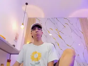 Stripchat Live Sex Cam of Nikolay_Gregori