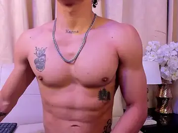 Stripchat Live Porn of AkazaBoy_