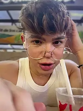 Stripchat Adult Video Chat of PRINCE_STEV